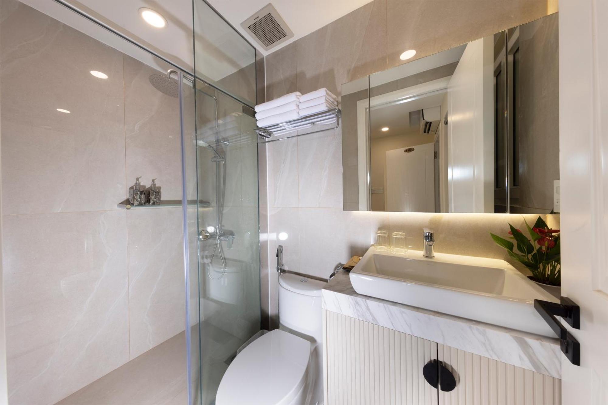 Ben Thanh Luxury Suite Hotel & Spa Ho Chi Minh City Exterior photo